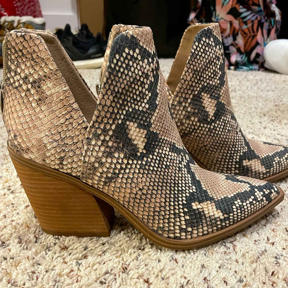Steve Madden booties